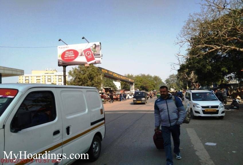 New Delhi Billboard advertising, Advertising company Exit Gate New Delhi Railway Station towards Ajmeri Gate New Delhi, Flex Banner